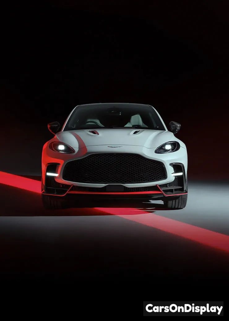 Aston Martin DBX S