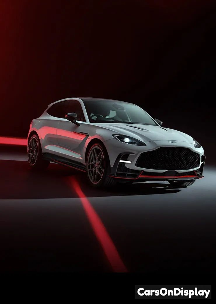 Aston Martin DBX S