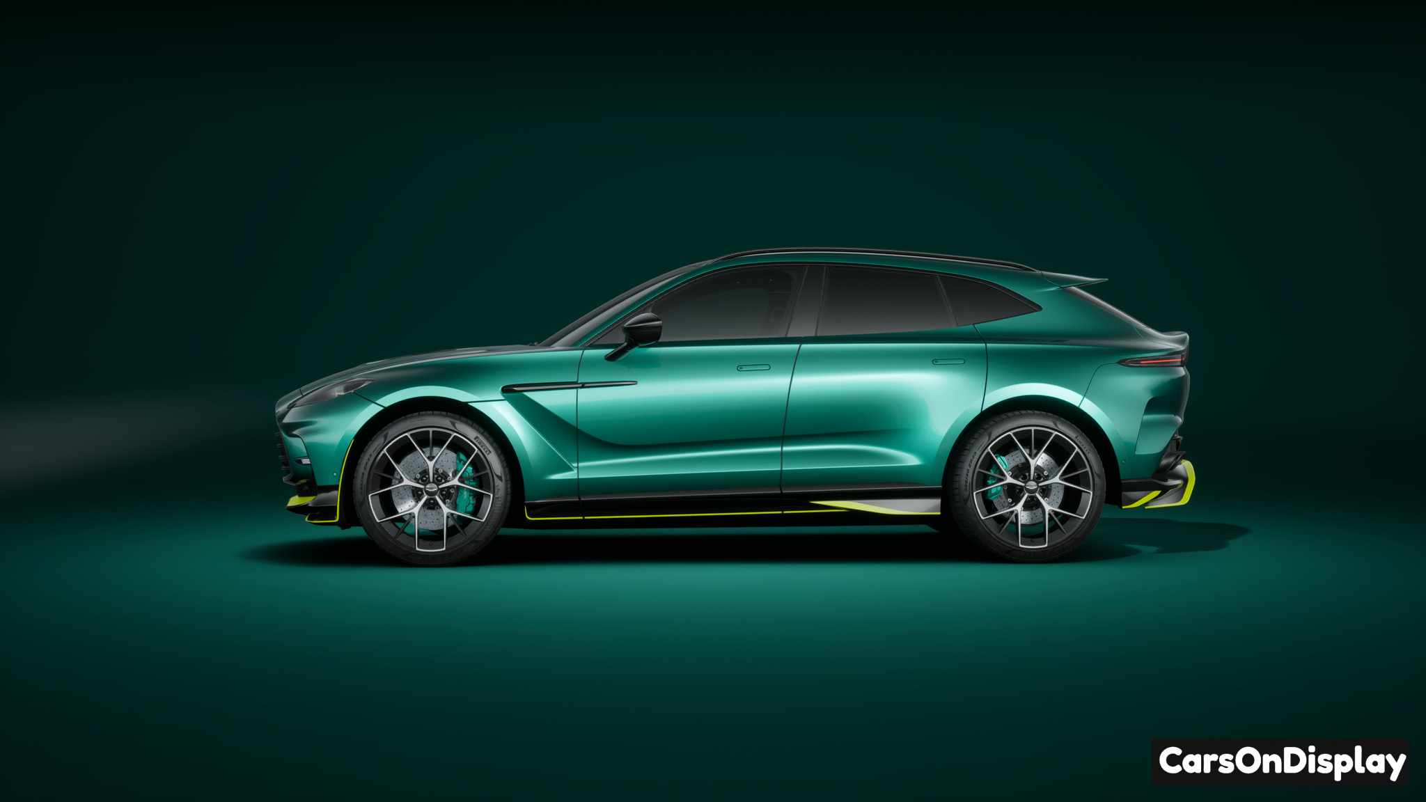 Aston Martin DBX707 Podium Green
