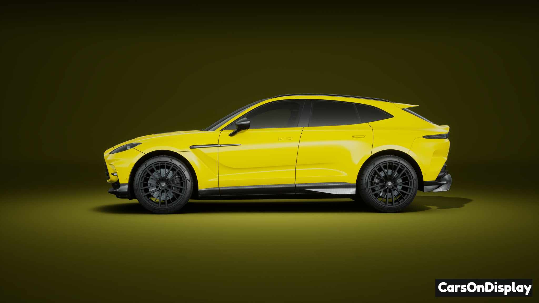 Aston Martin DBX707 Cosmopolitan Yellow