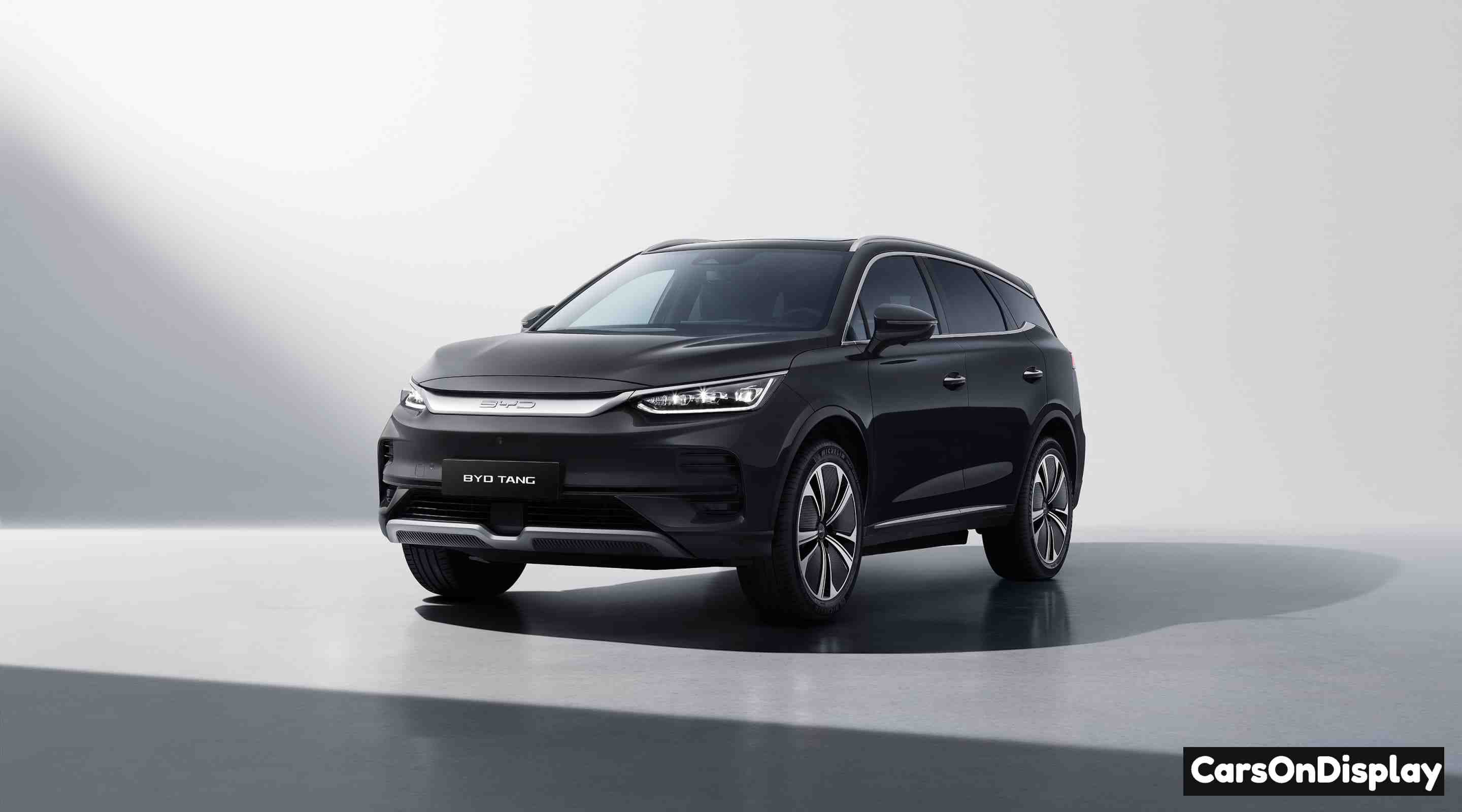 BYD Tang Silver Sand Black