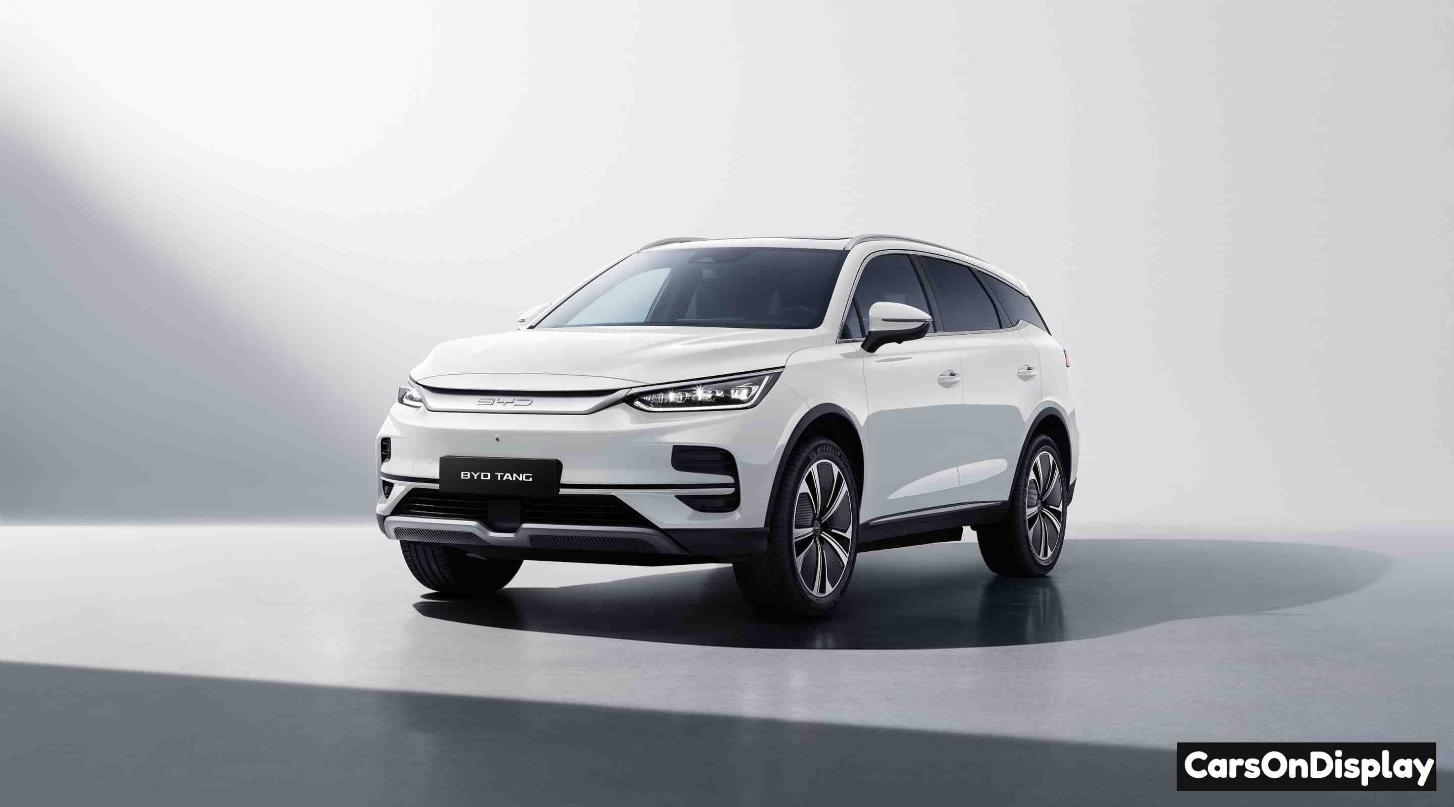 BYD Tang Snow White
