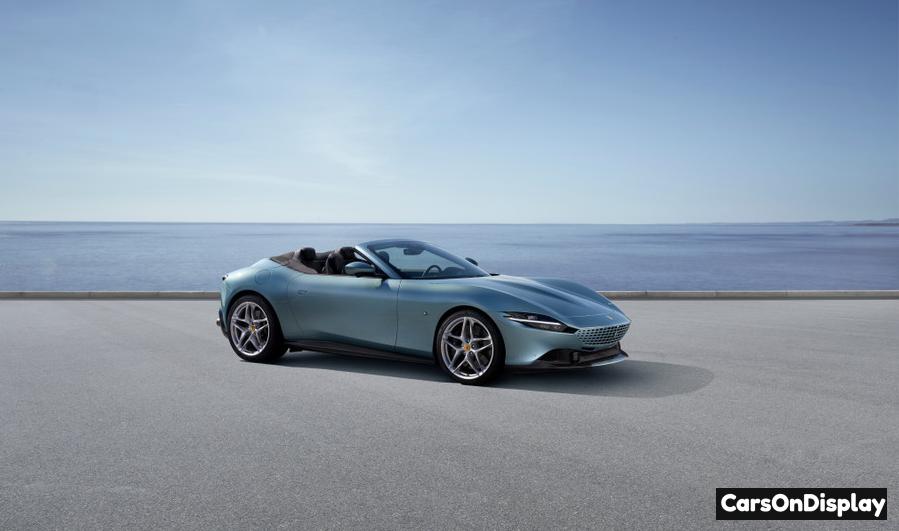 Ferrari Roma Spider