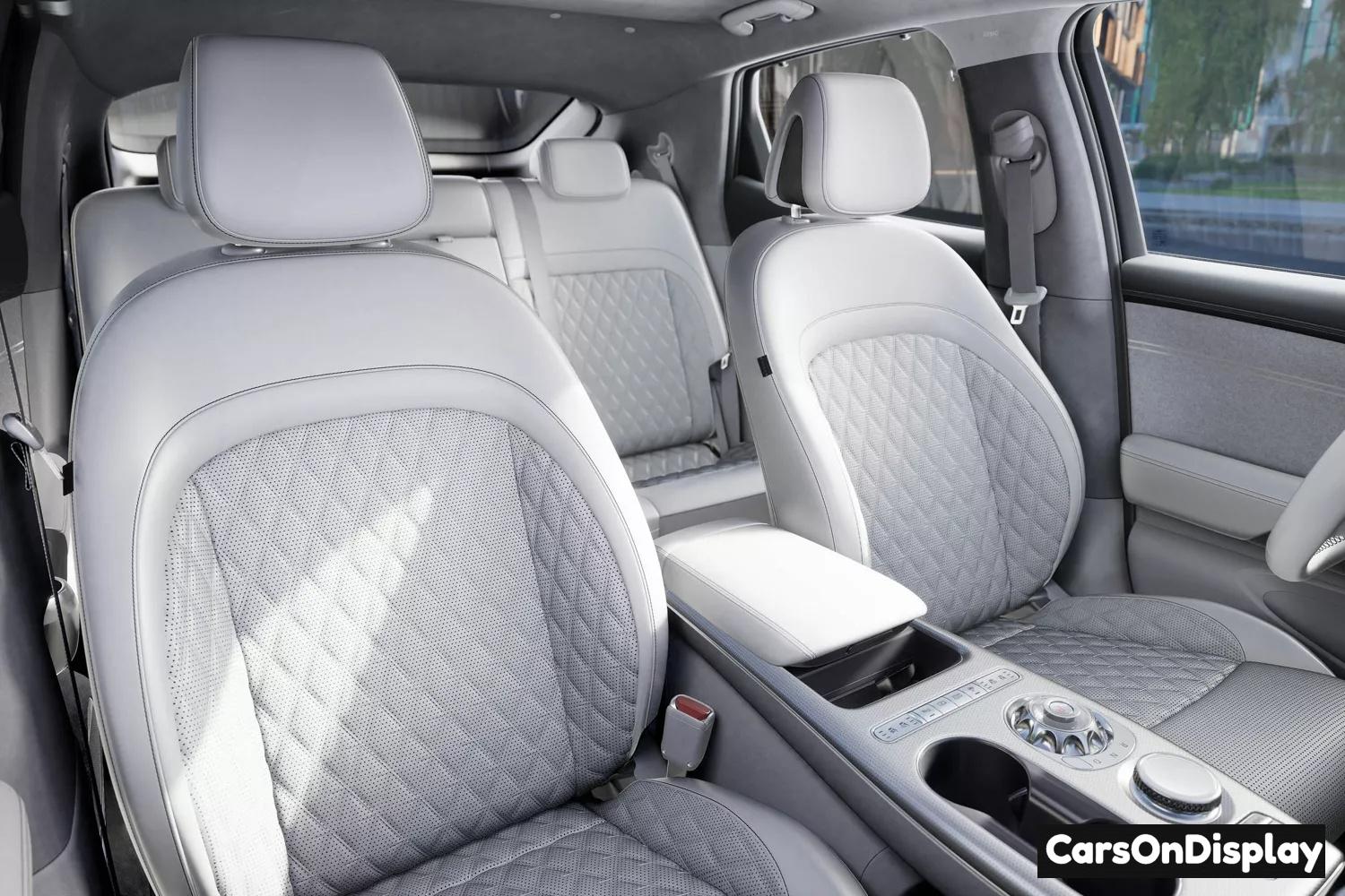 Genesis GV60 2025 Slimline seats