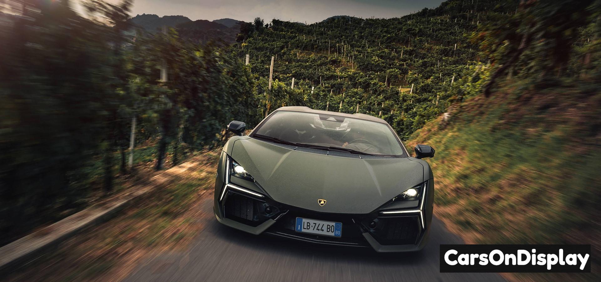 Lamborghini Revuelto