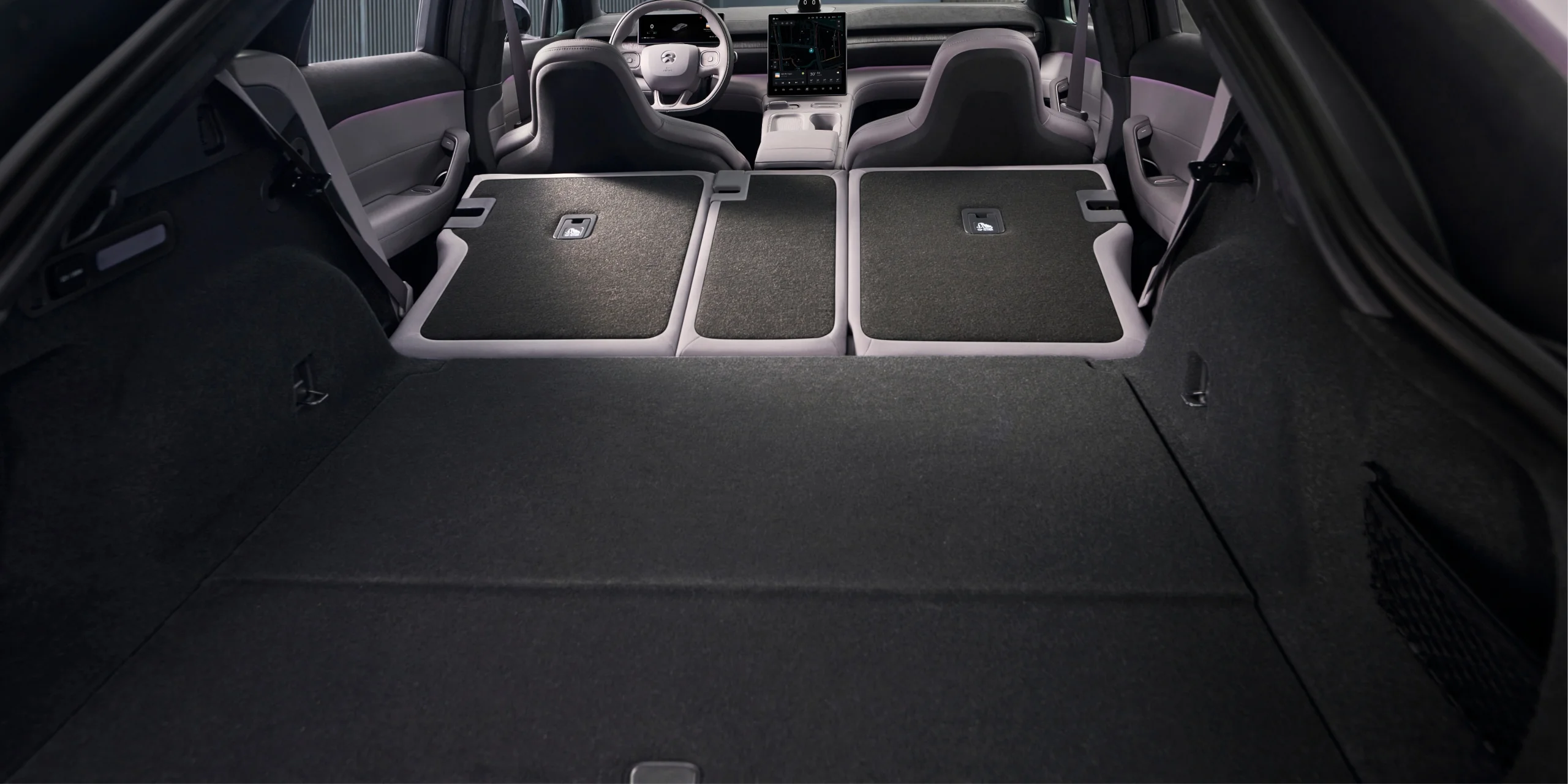 Nio EC6 1,402L Trunk space