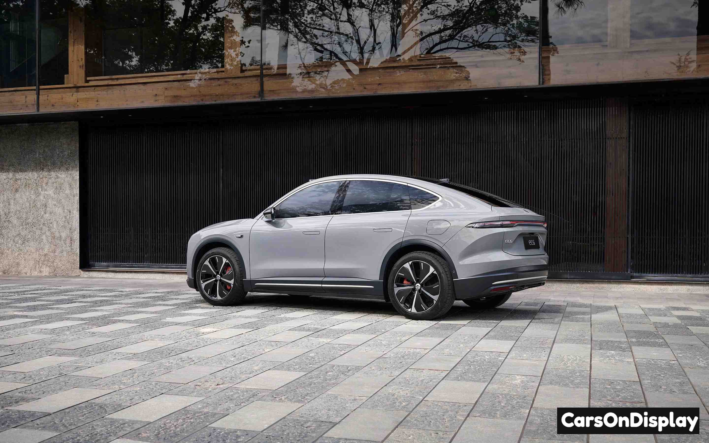Nio EC6