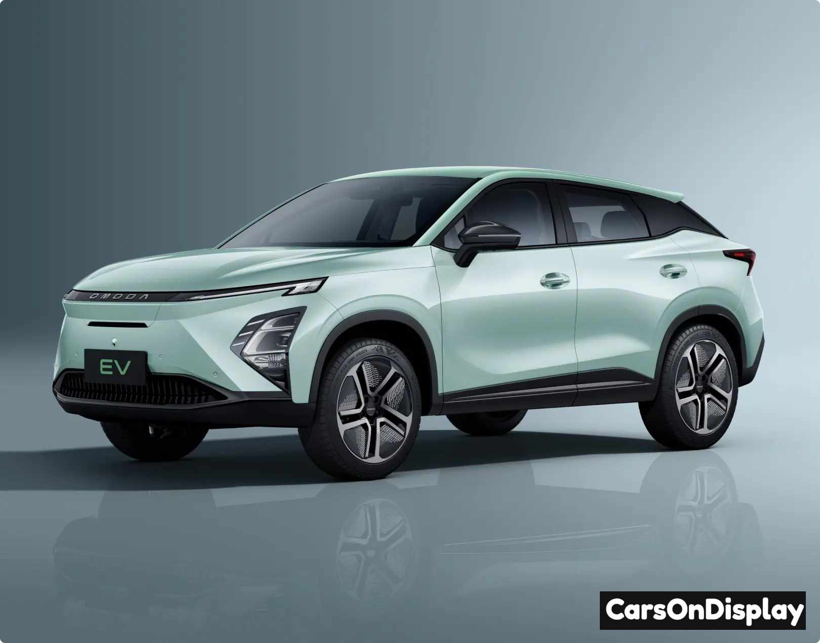 Omoda E5 - Jade Green £500
