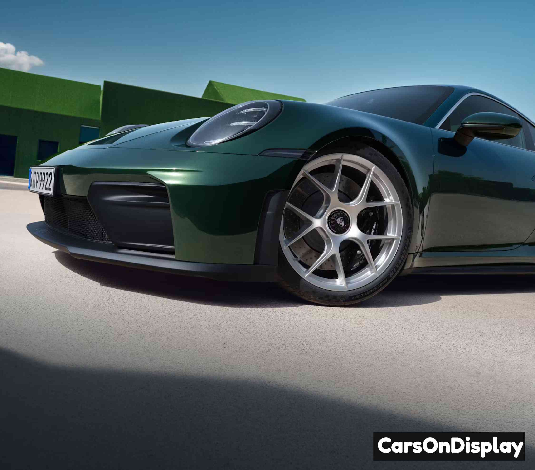 Porsche 911 GT3 Touring Package 2025 20/21 forged magnesium wheels