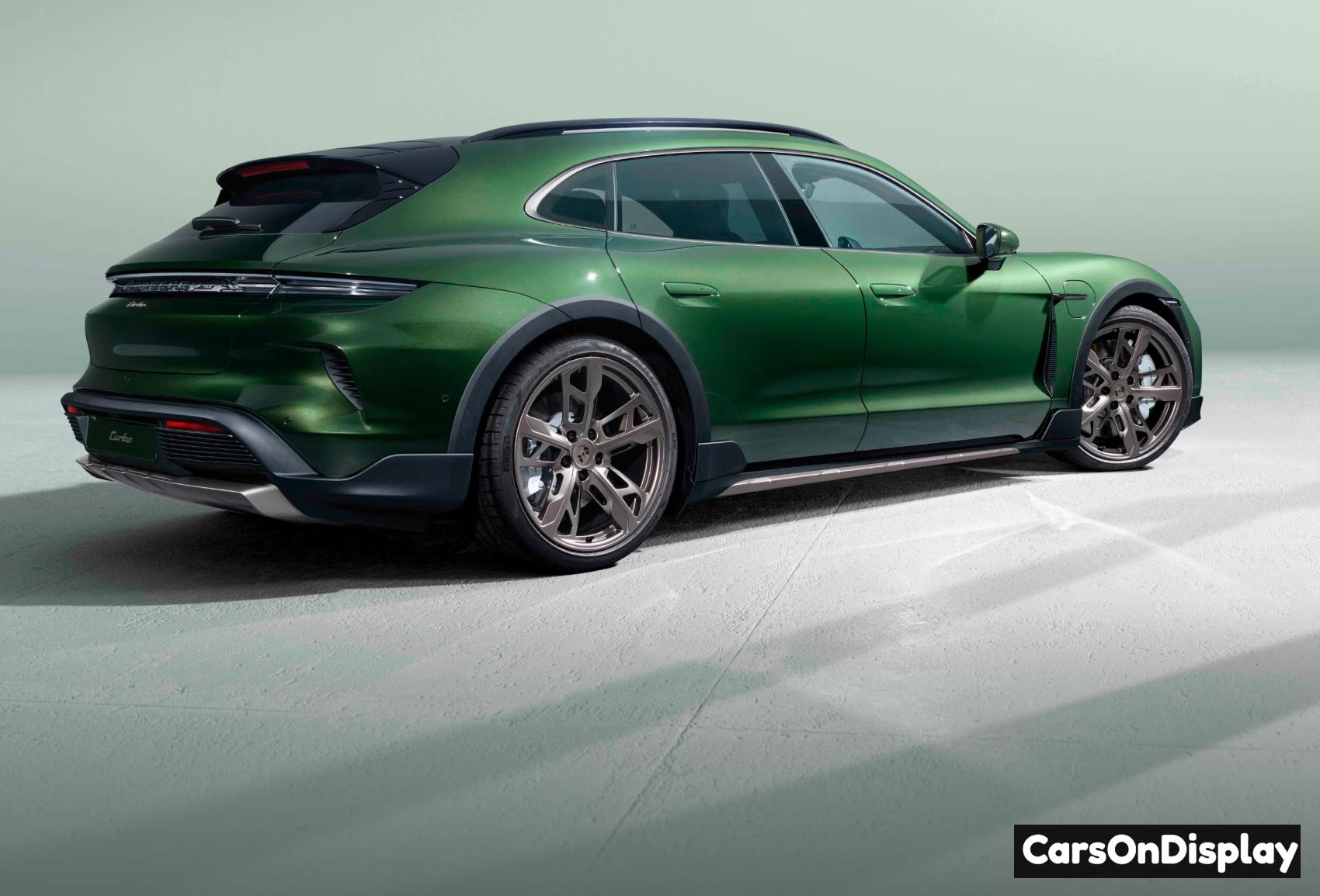 Porsche Taycan 4 Cross Turismo 2026