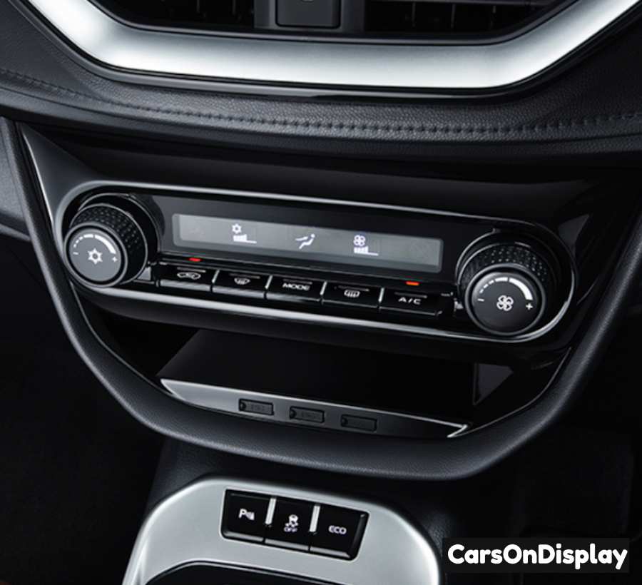 Proton Persona Air-Conditioning with Digital Display