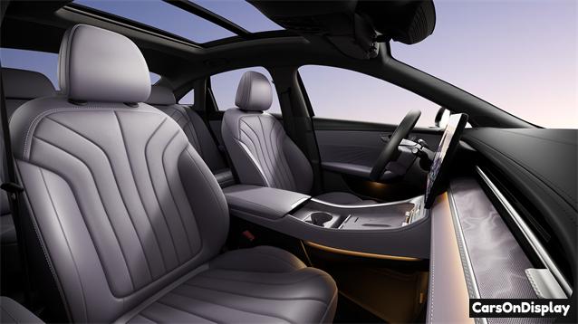 Roewe M7 DMH