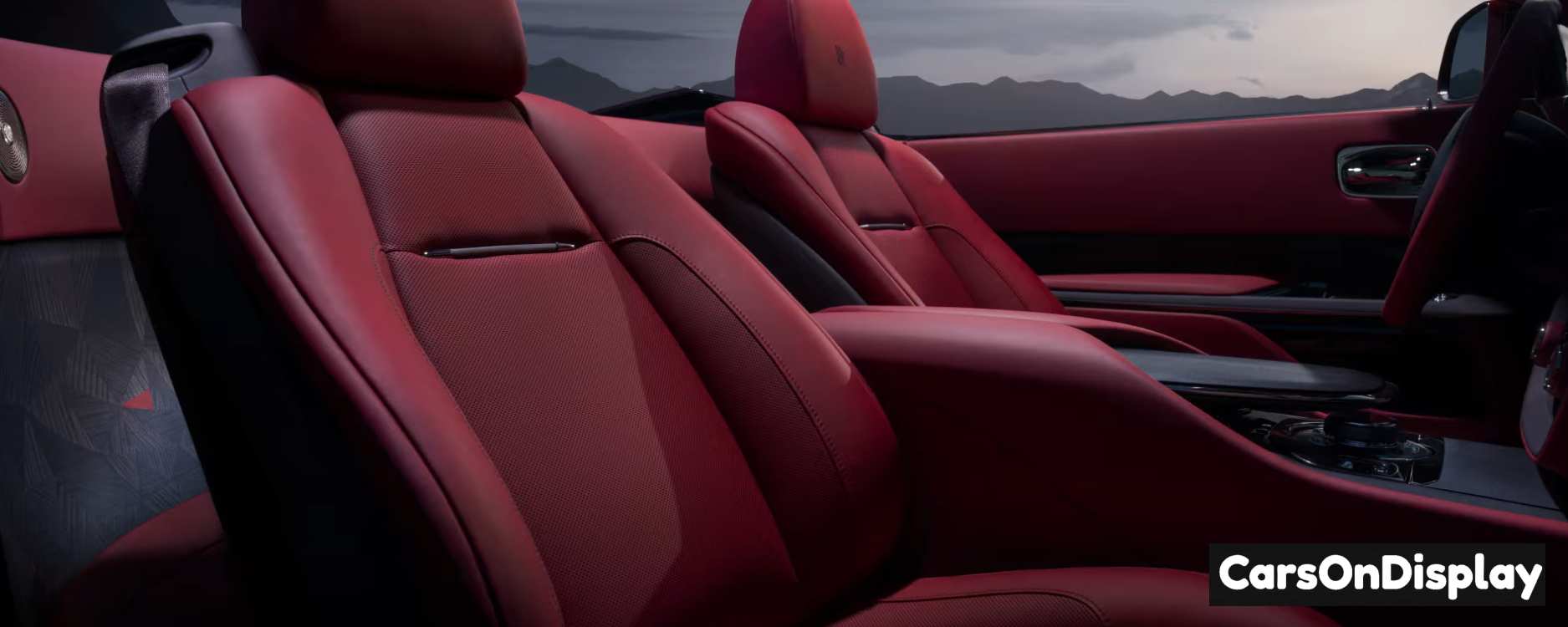 Rolls-Royce La Rose Noire Droptail