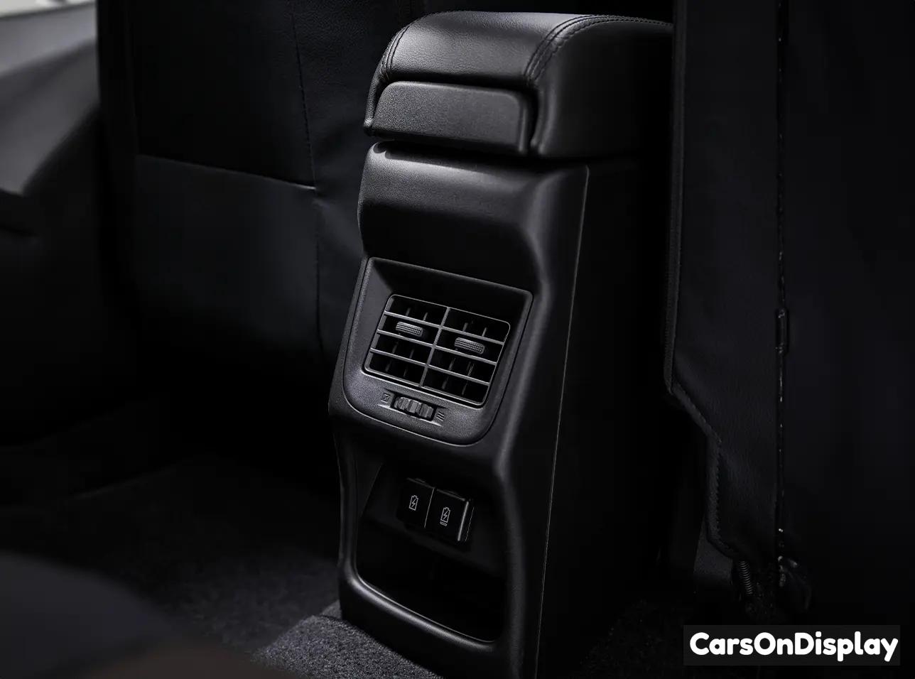 Suzuki Fronx Rear AC Vents