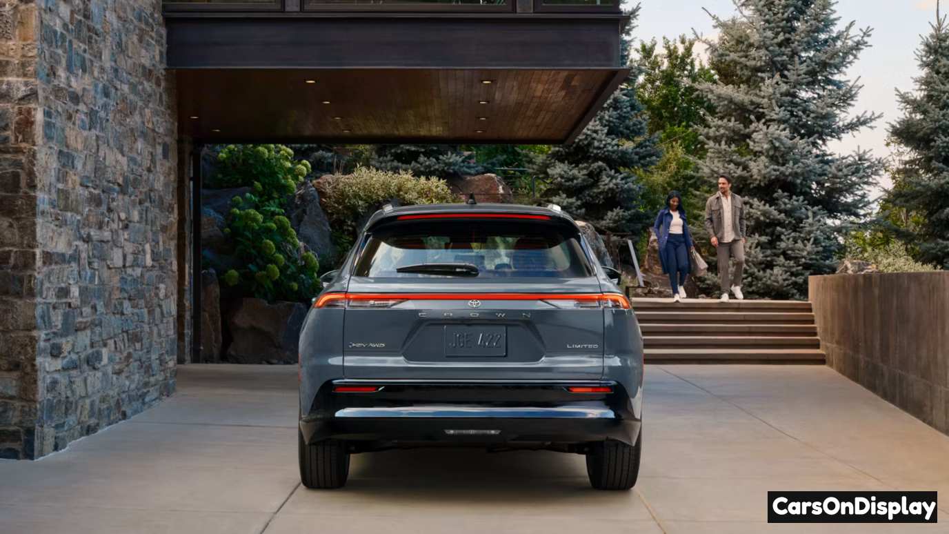 Toyota Crown Signia 2026