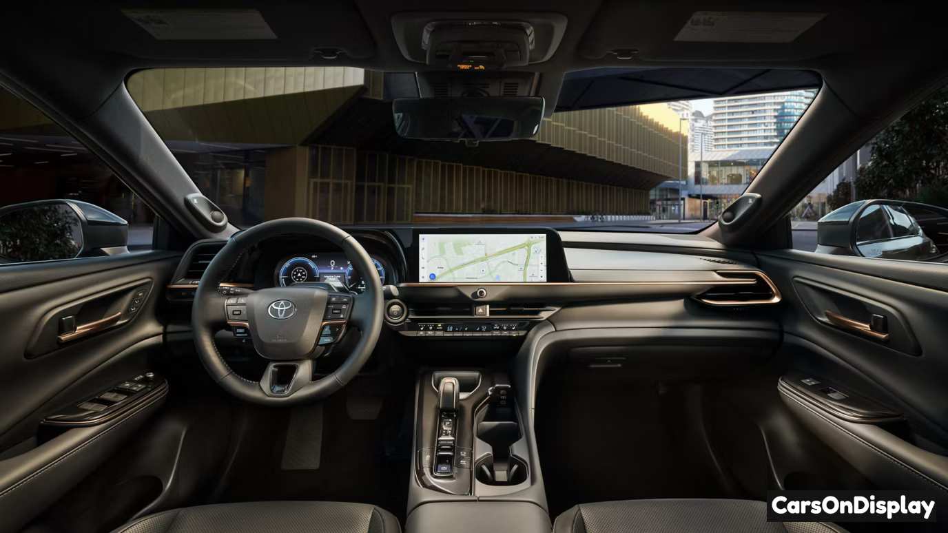 Toyota Crown Signia 2026