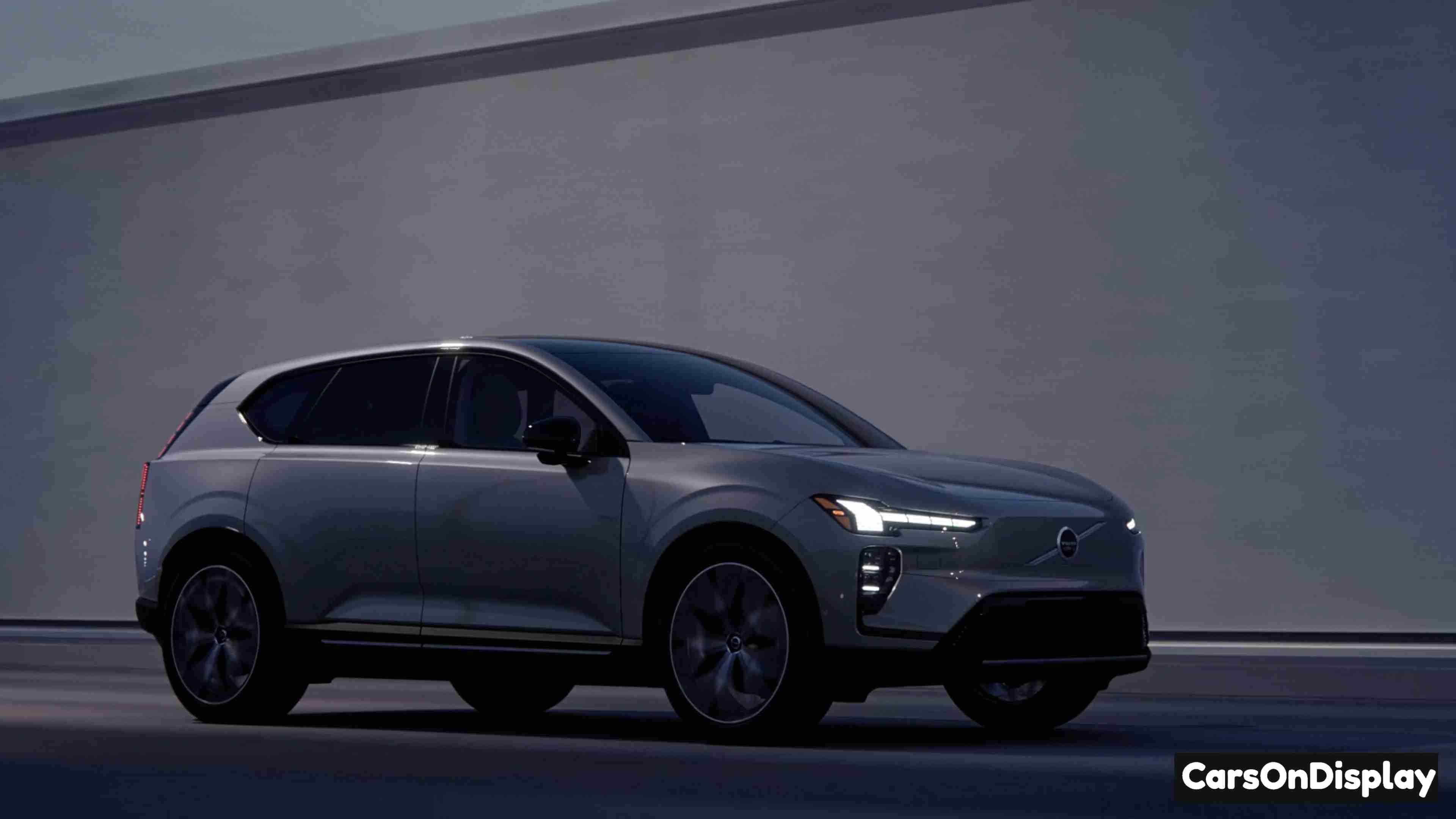 Volvo EX60 Aurora Silver