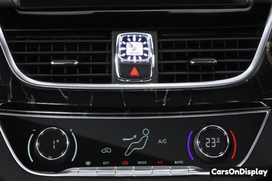 Wuling Cortez