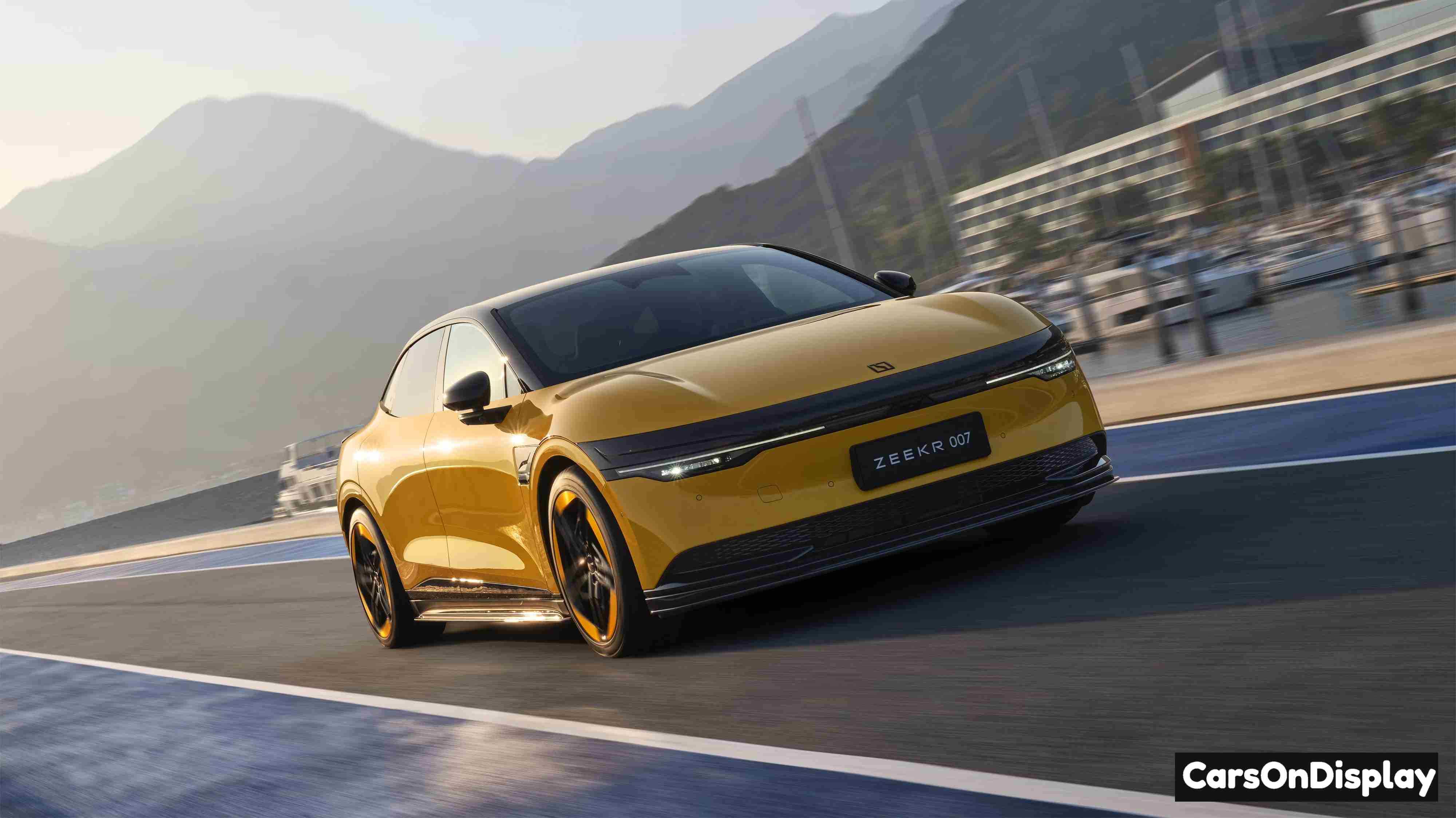 Zeekr 007