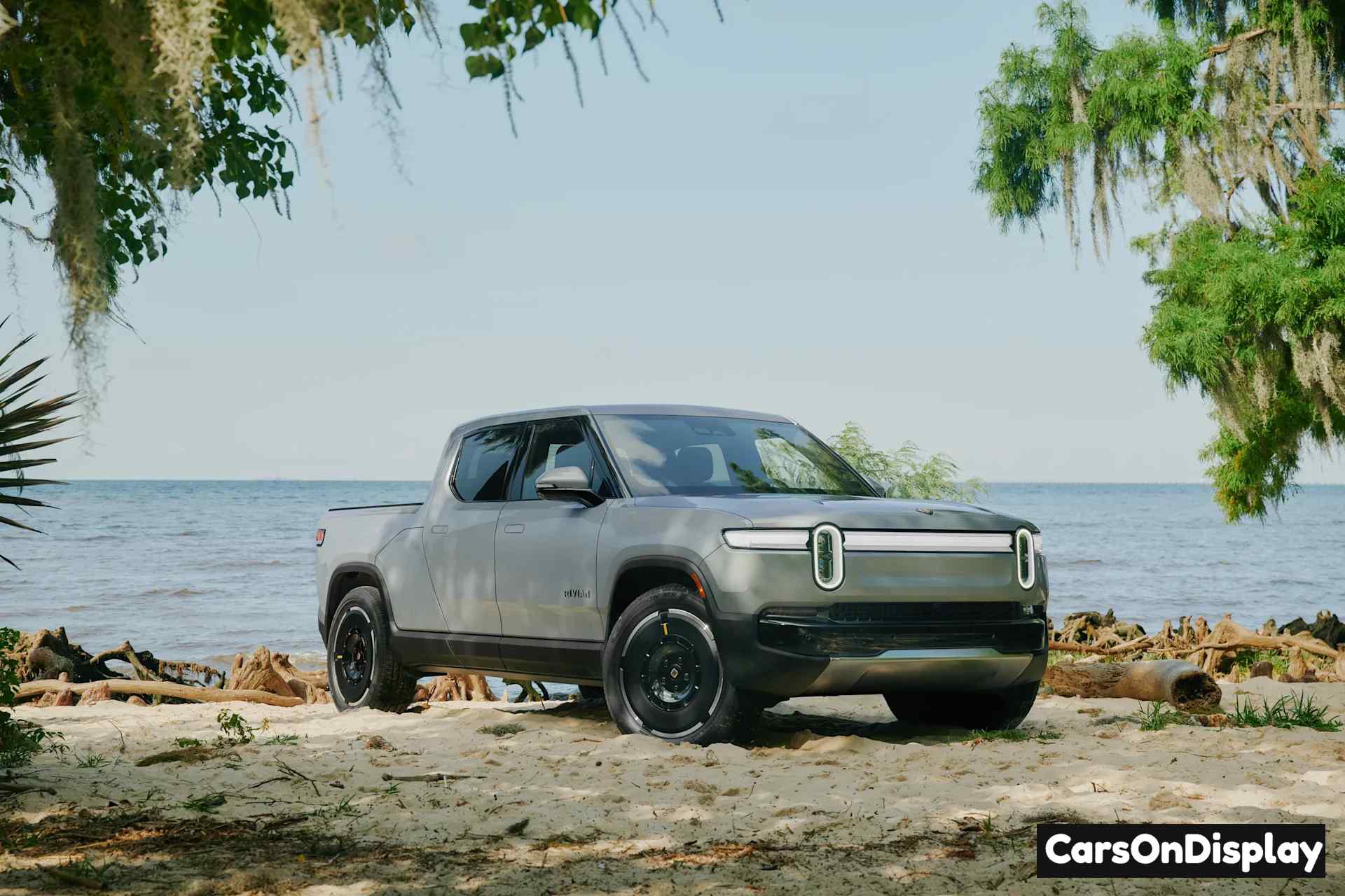 Rivian R1t